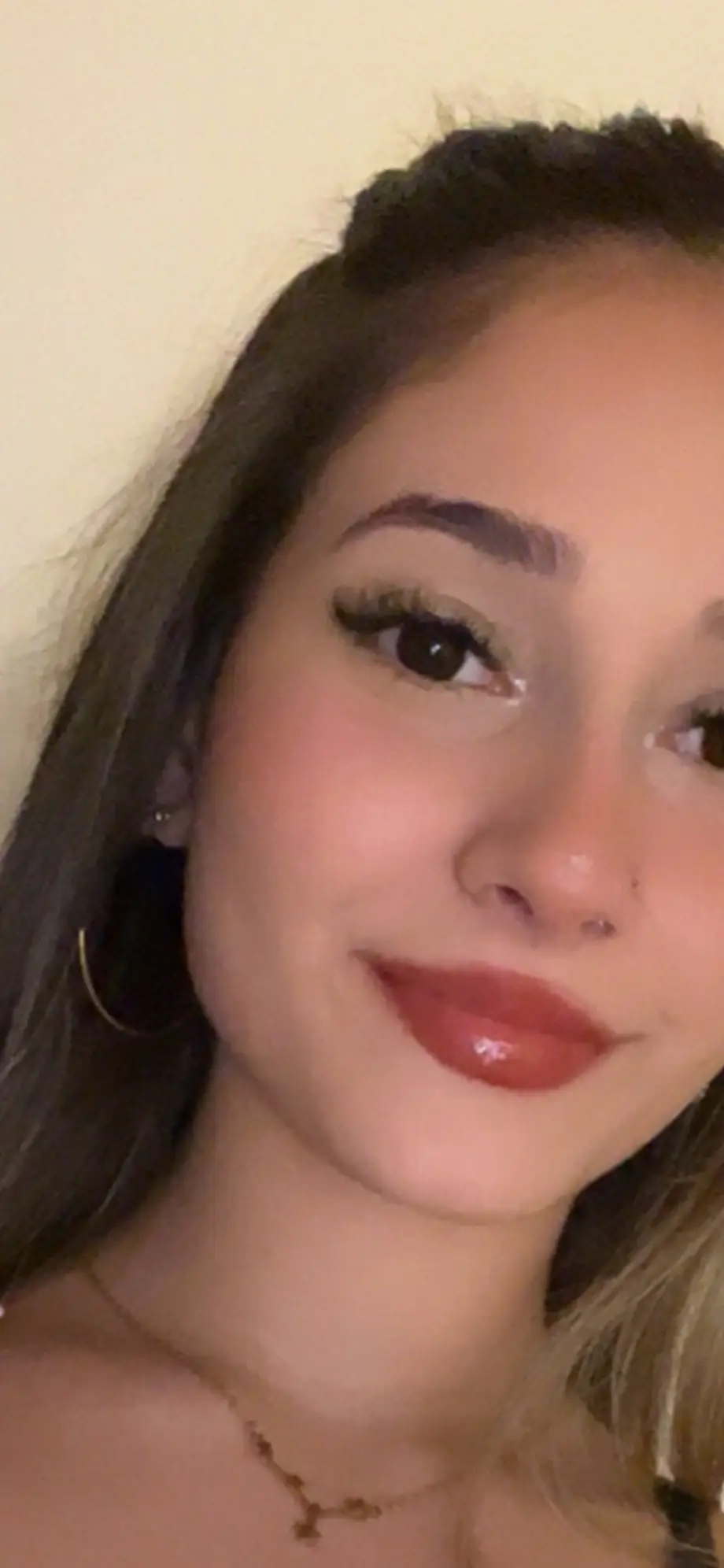 Mila π 18 yo still in HS πΈ OnlyFans profile photo