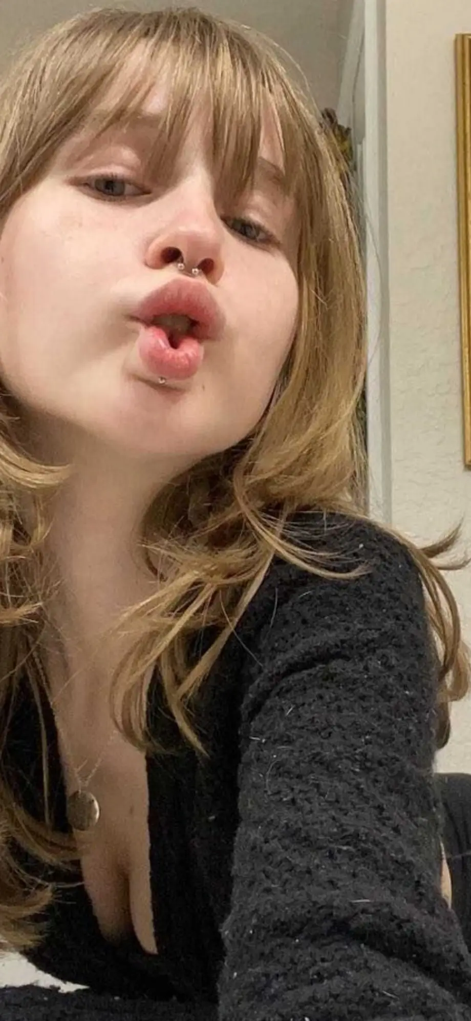 Bella OnlyFans profile photo
