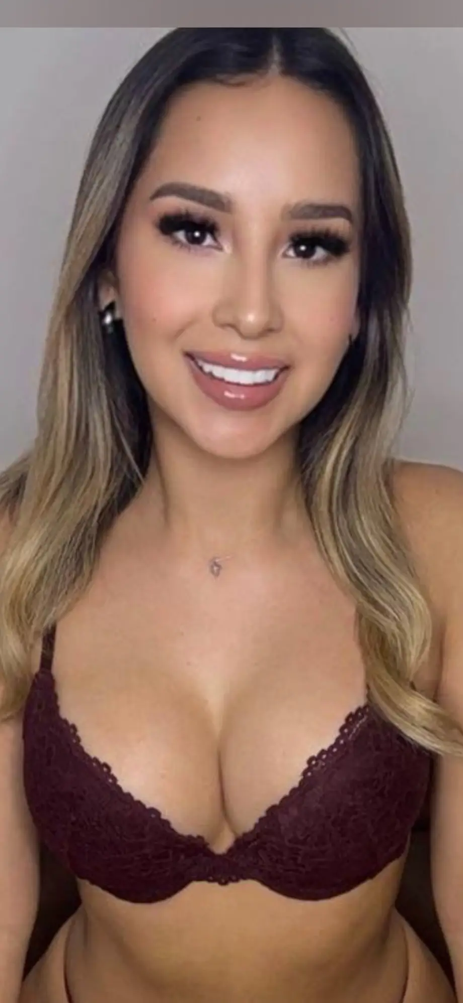 18yoArabFatima💋💅 OnlyFans profile photo