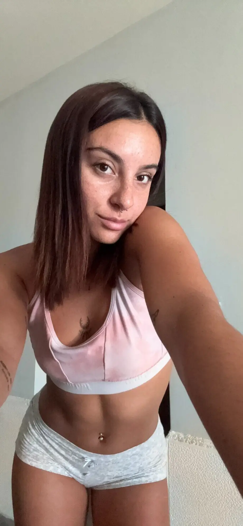Luna💕 (tightest 19yo slit) OnlyFans profile photo